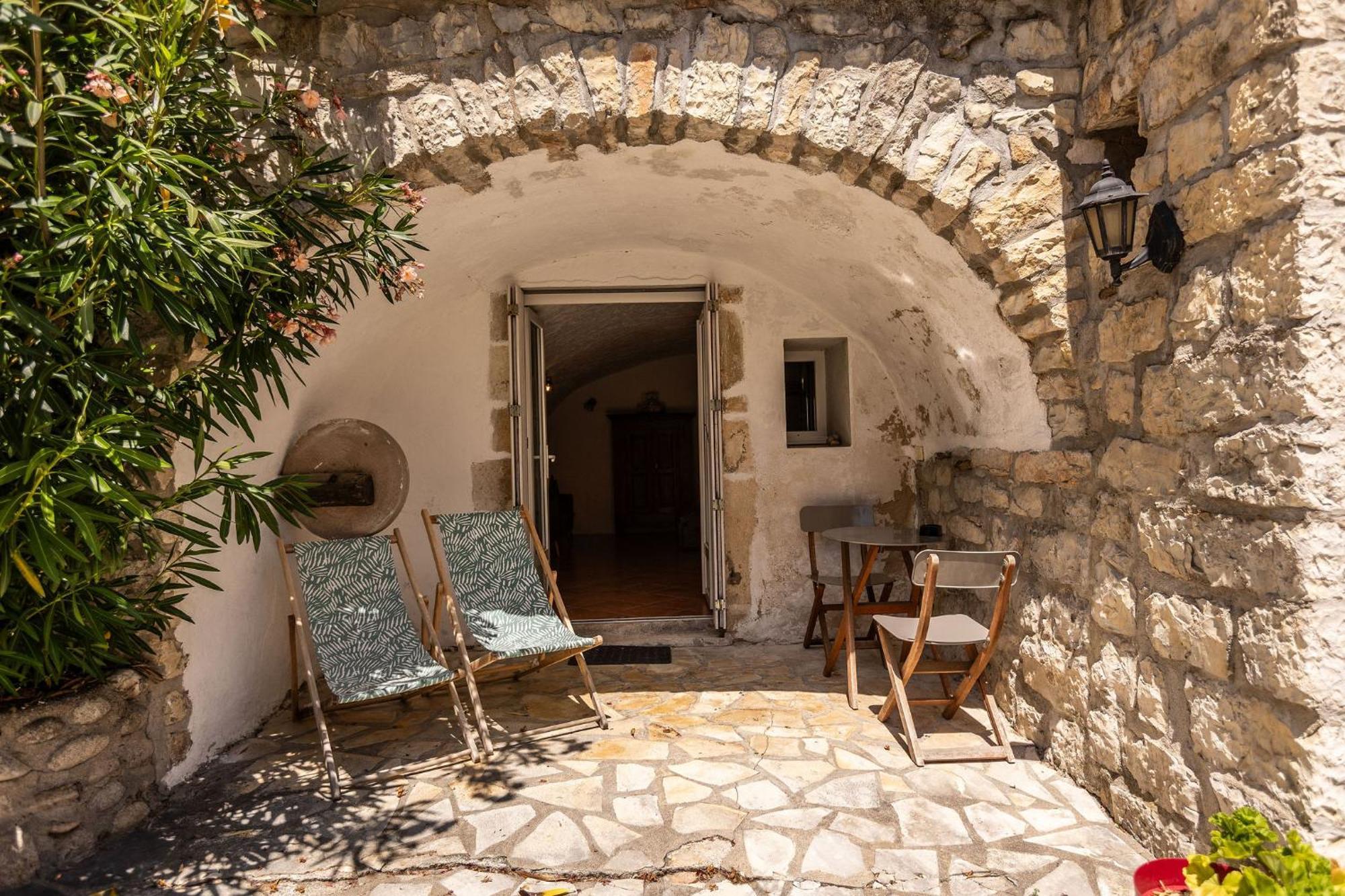 Les Monteils Ξενοδοχείο Grospierres Εξωτερικό φωτογραφία